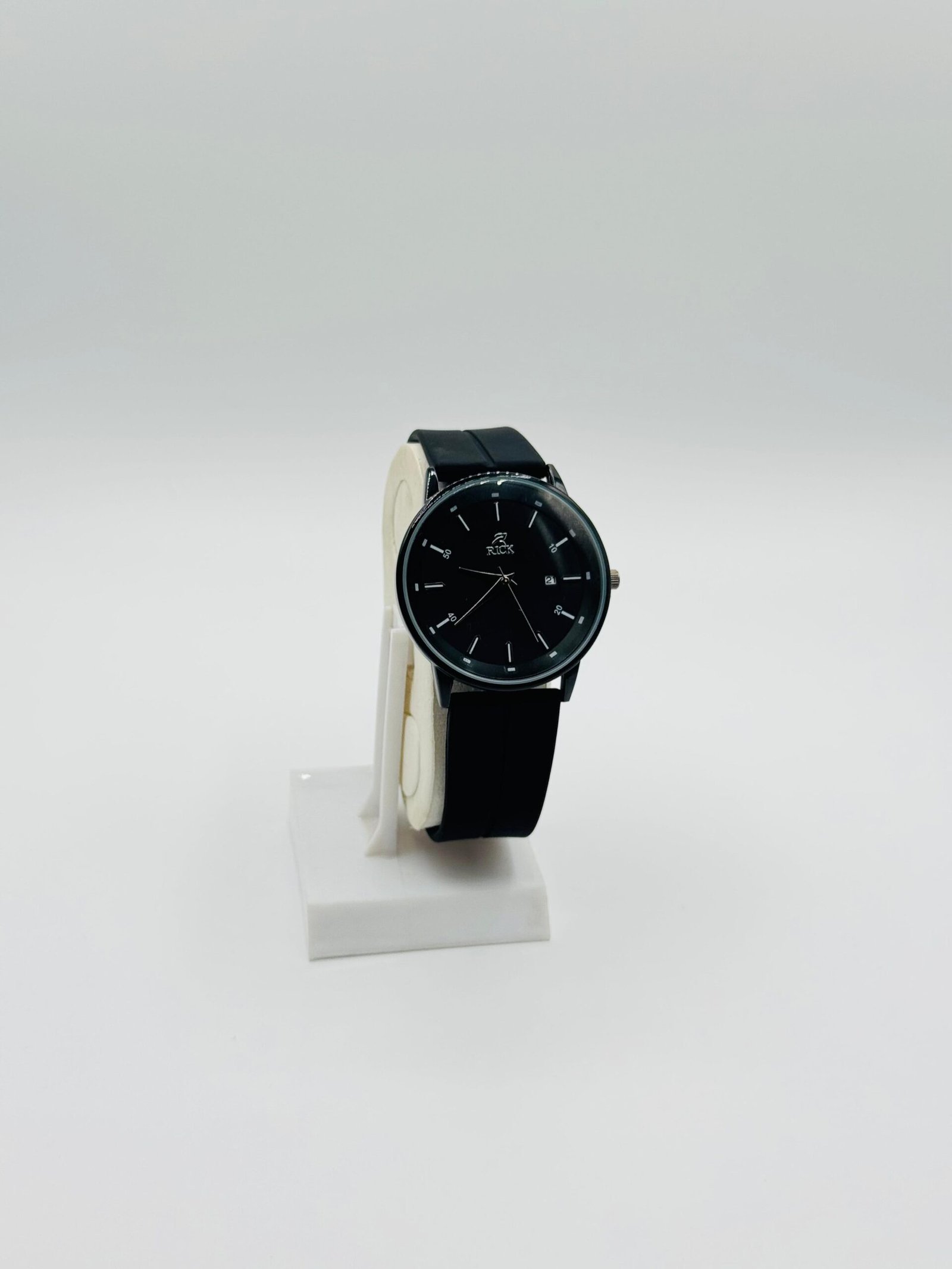 Premium Classic Timepiece – Available in Black, Blue & Brown - Image 3