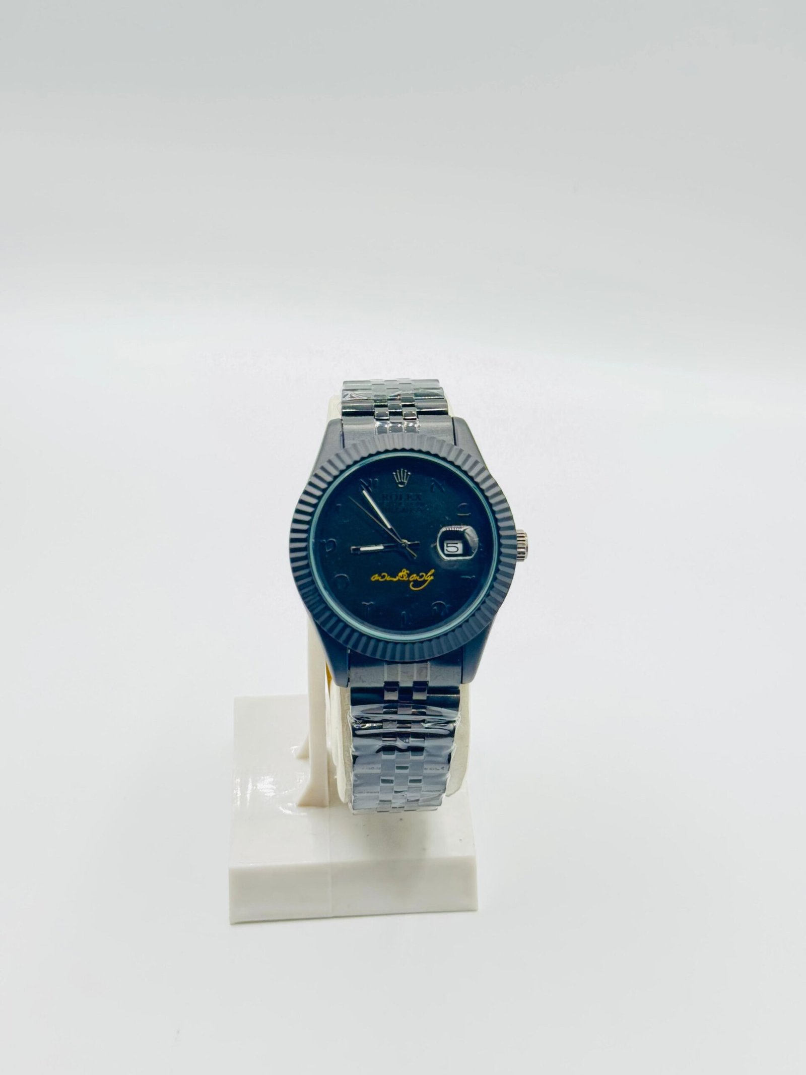 Rolex Black – Icon of Luxury - Image 4